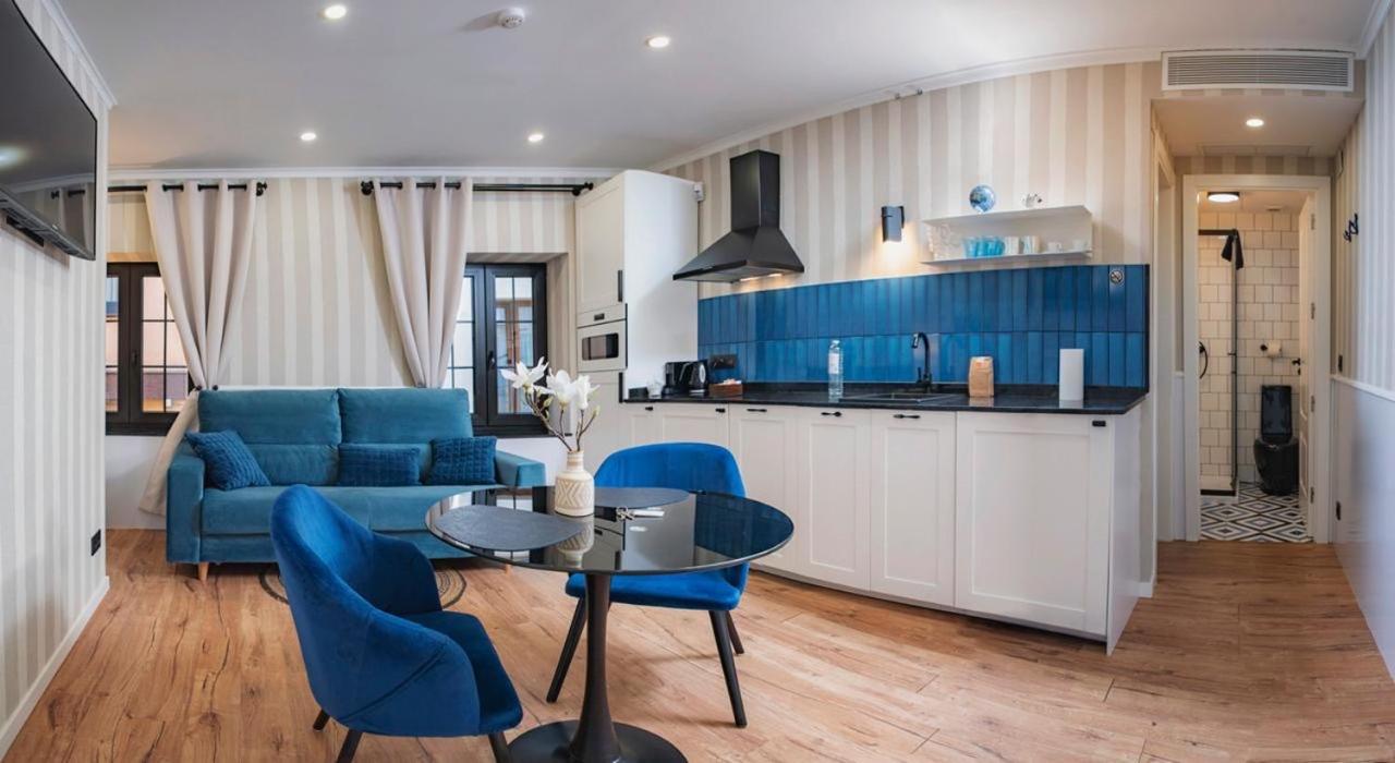"Breeze" Aparthotel By Parrot'S House โยเรตเดมาร์ ภายนอก รูปภาพ
