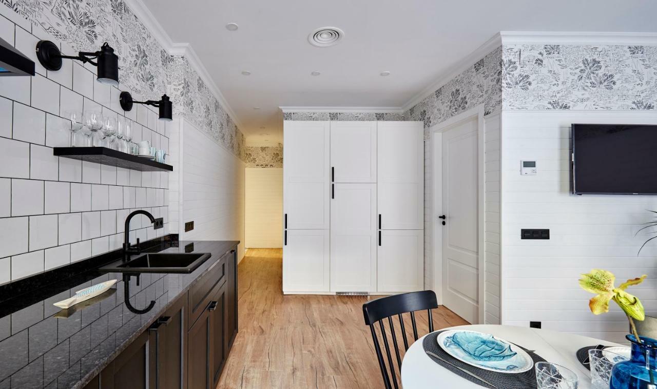 "Breeze" Aparthotel By Parrot'S House โยเรตเดมาร์ ภายนอก รูปภาพ
